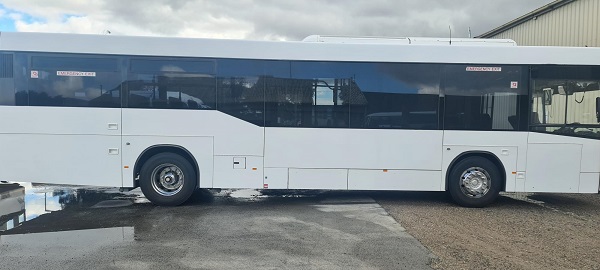 592X