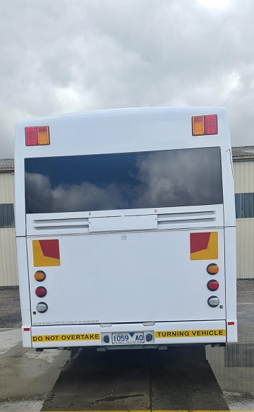 595X
